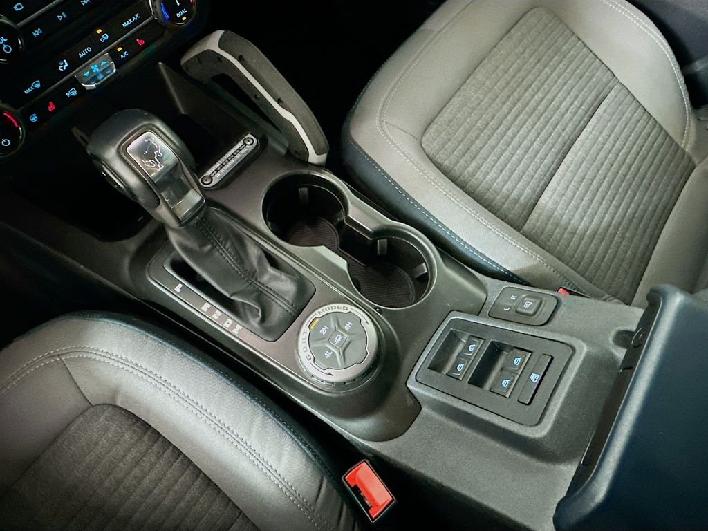 Thumbnail: 2022 Ford Bronco - 17