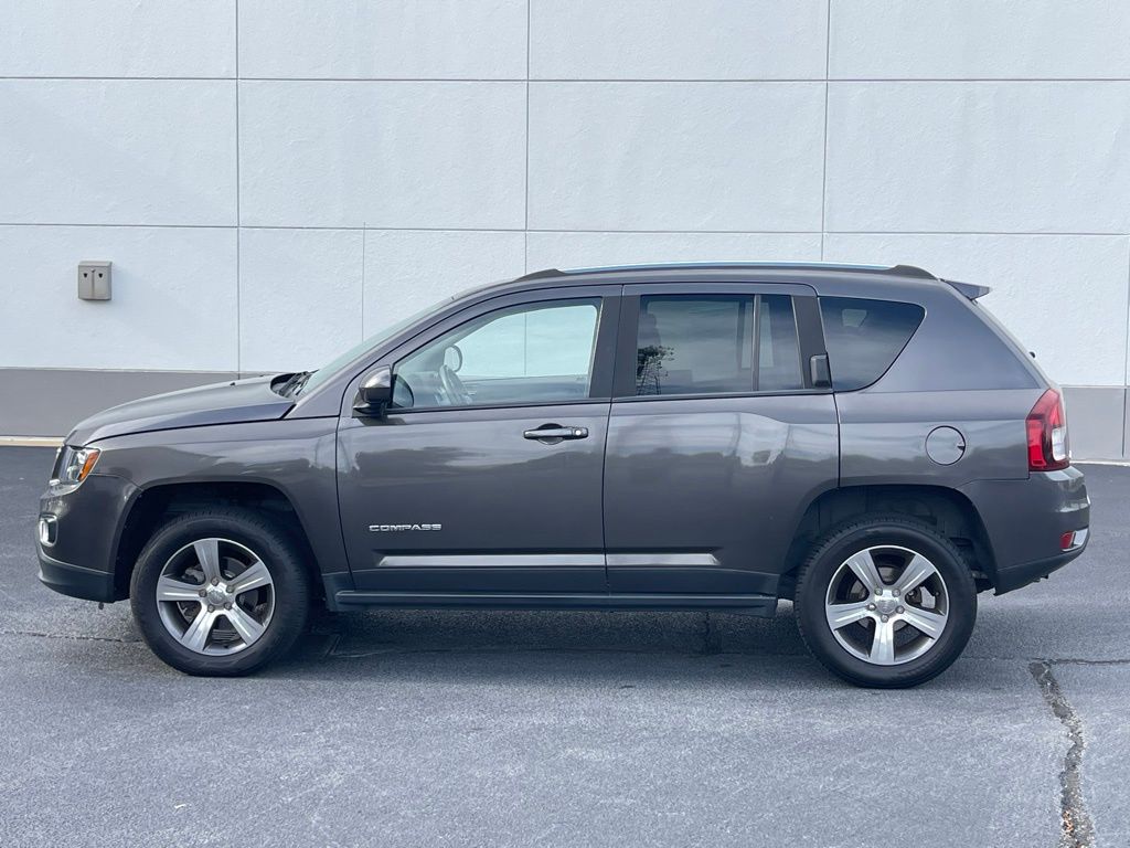 Thumbnail: 2016 Jeep Compass - 2