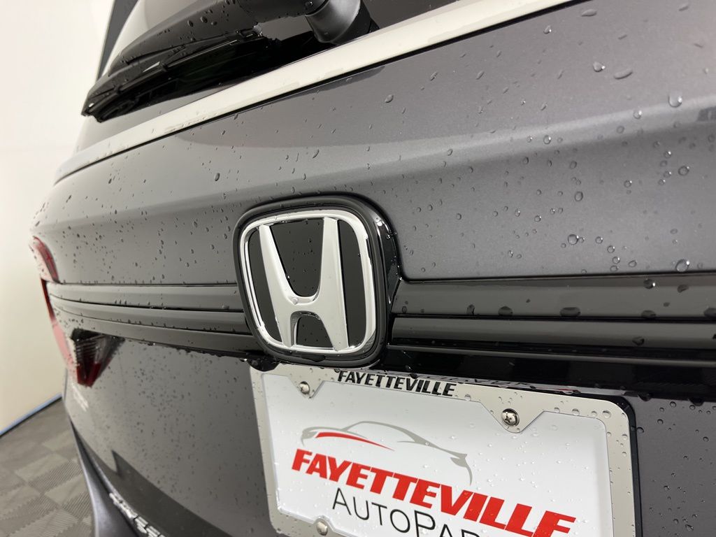 2025 Honda Odyssey Touring 23
