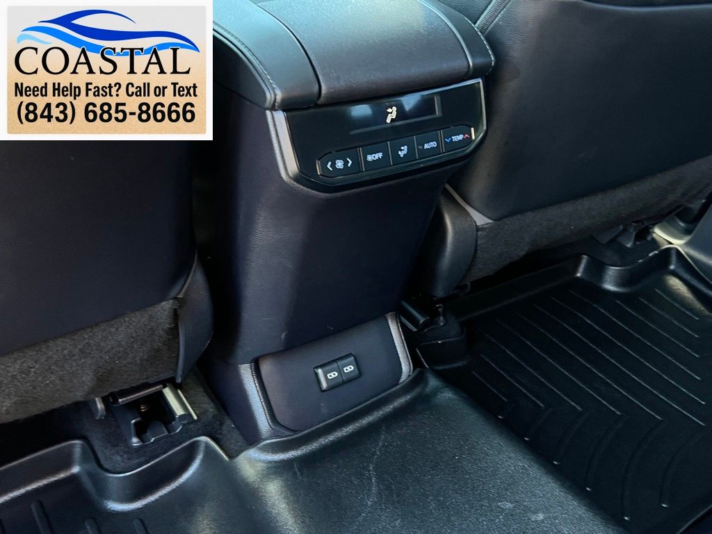 2022 Toyota Highlander XLE Brown at Davis Toyota of Orangeburg