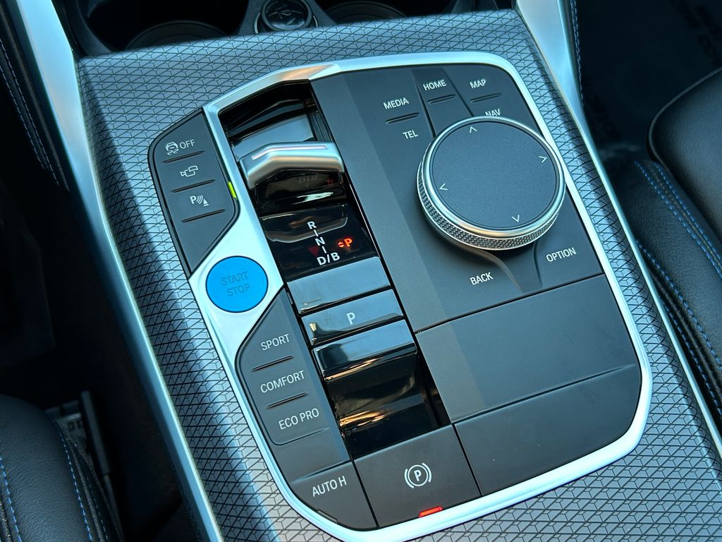 Thumbnail: 2023 BMW i4 - 28