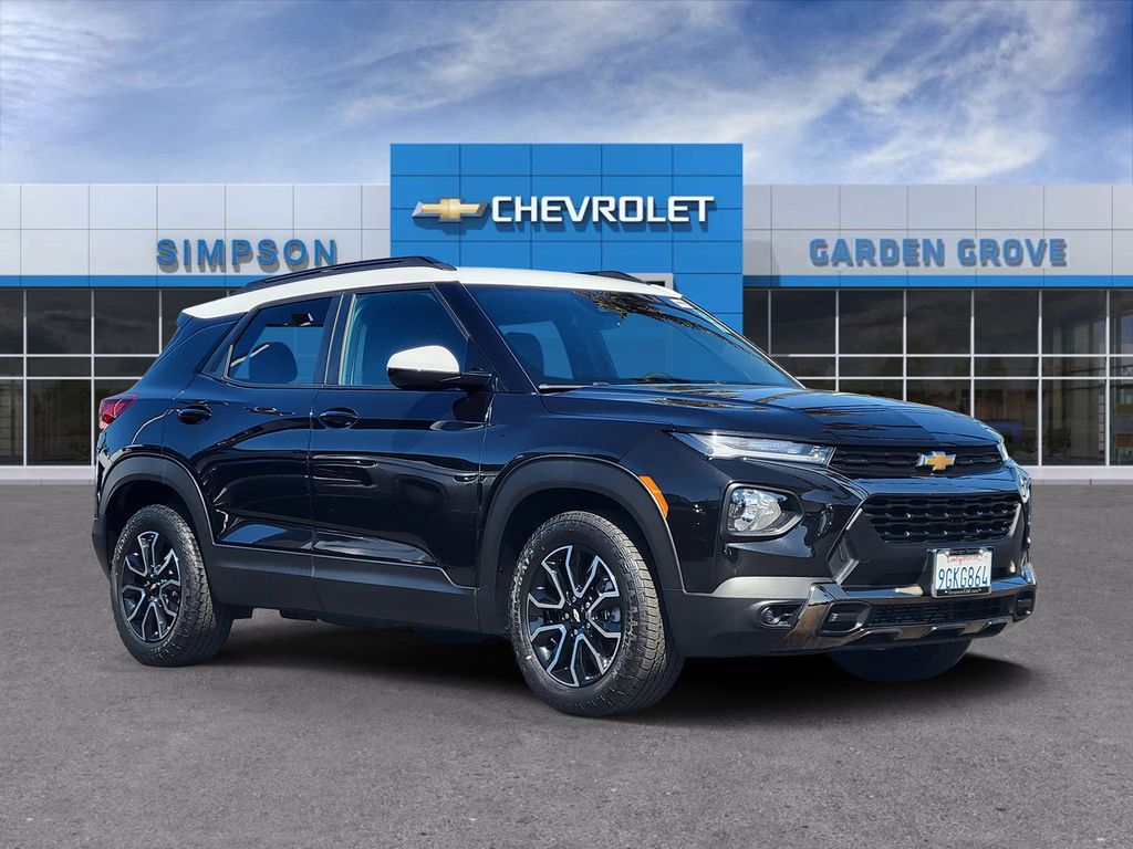 Mosaic Black Metallic 2023 Chevrolet Trailblazer SUV / Crossover Front-Wheel Drive Continuously Variable Transmission