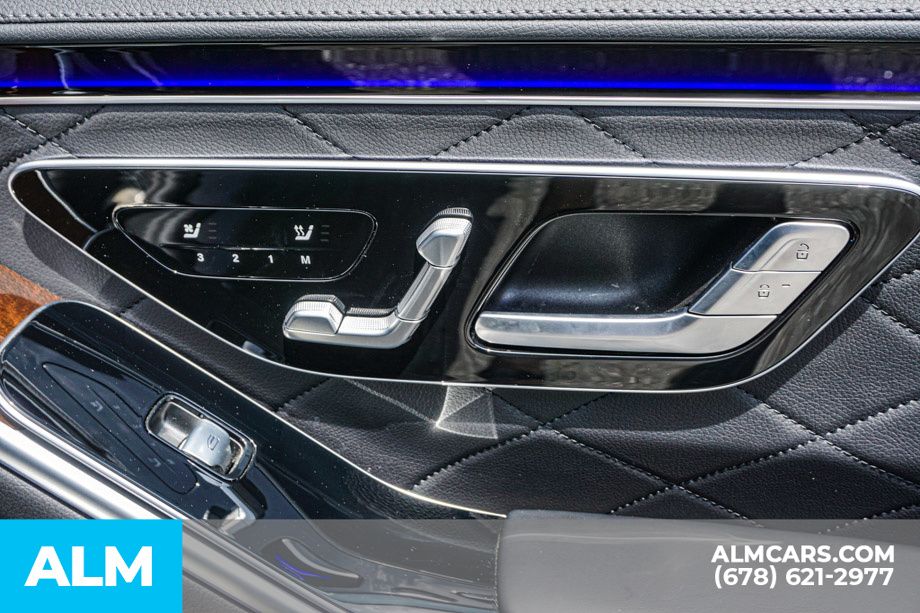 Used 2024 Black Mercedes-Benz S 580e image 59