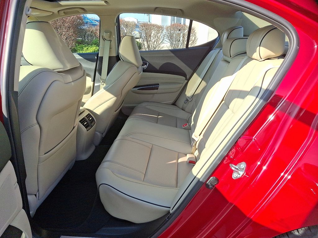 Thumbnail: 2018 Acura TLX - 10