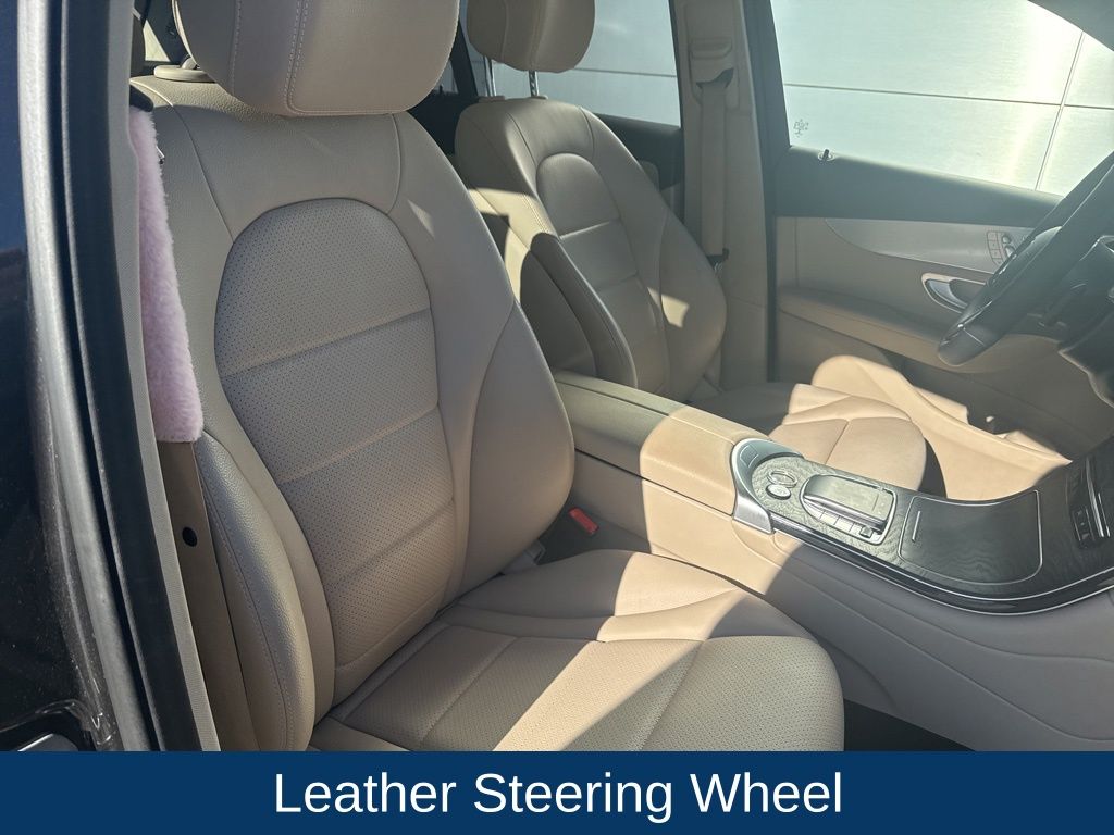 2022 Mercedes-Benz GLC 300 SUV