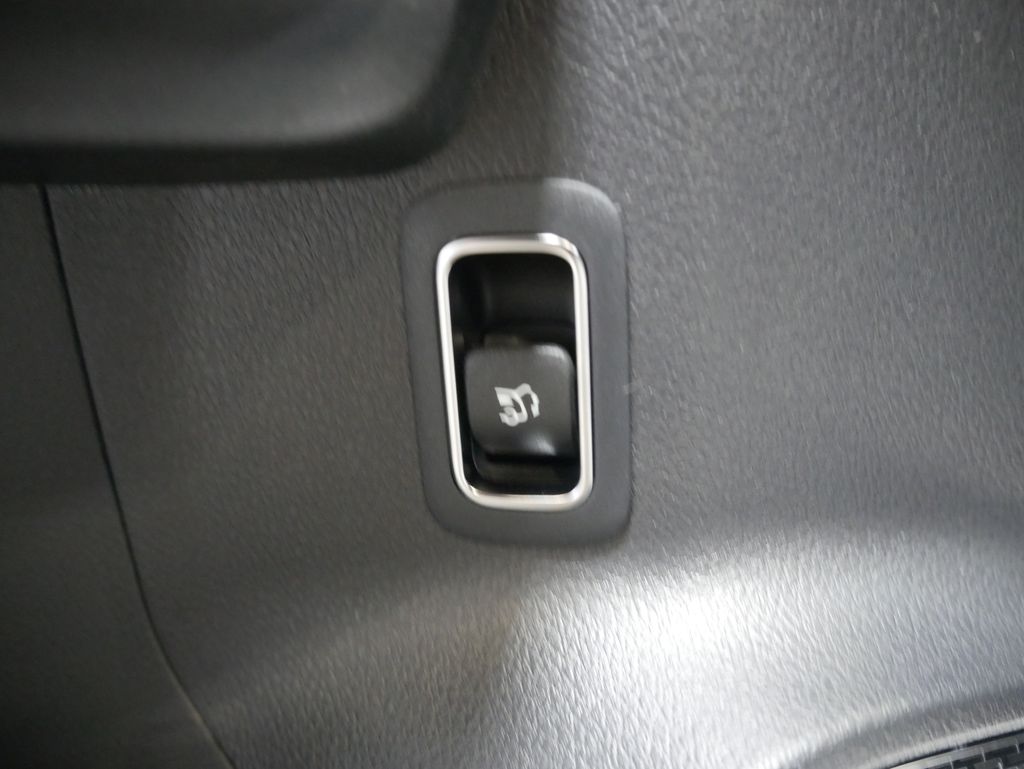 Thumbnail: 2026 Mercedes-Benz GLA - 19