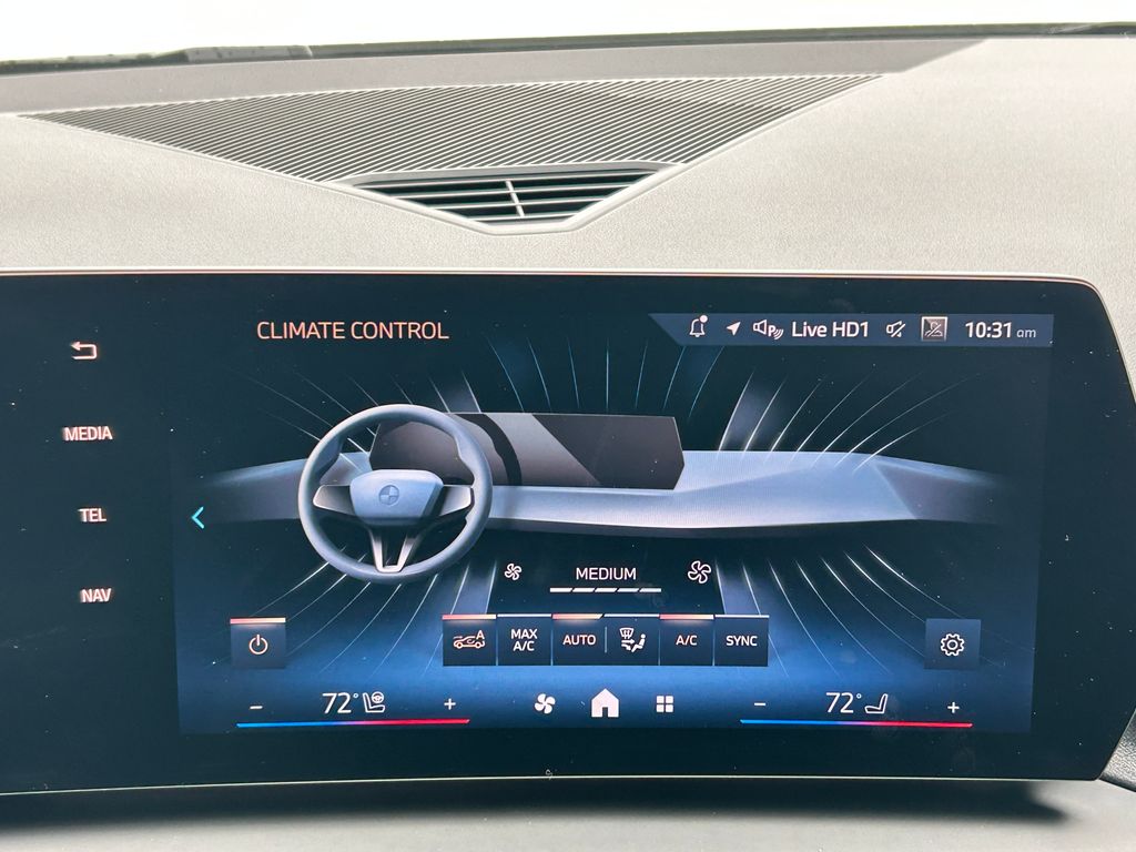 Thumbnail: 2025 BMW 2 Series - 24