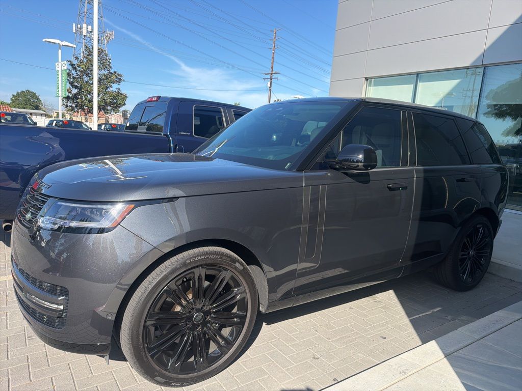 2025 Land Rover Range Rover P400 SE AWD