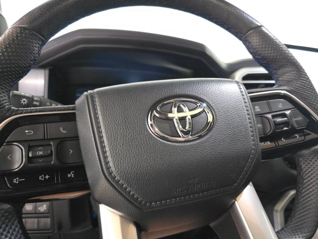 Used 2024  Toyota Platinum image 23