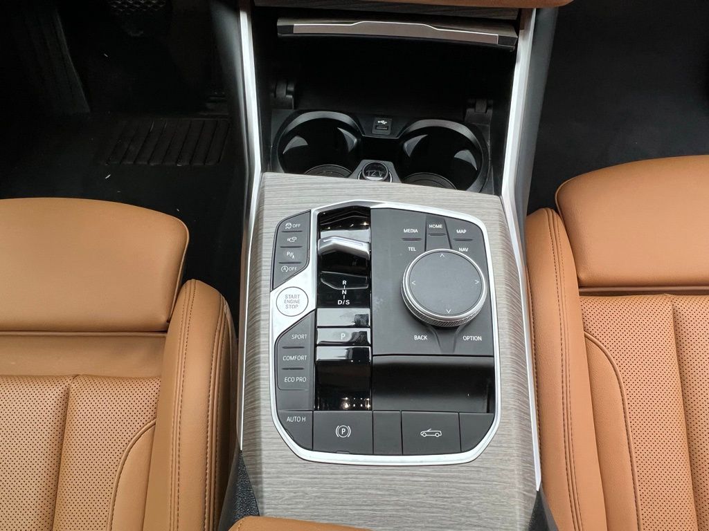 Thumbnail: 2025 BMW 4 Series - 17