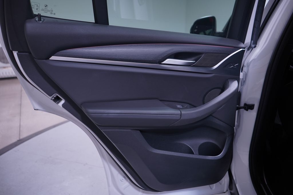 Thumbnail: 2022 BMW X3 - 15