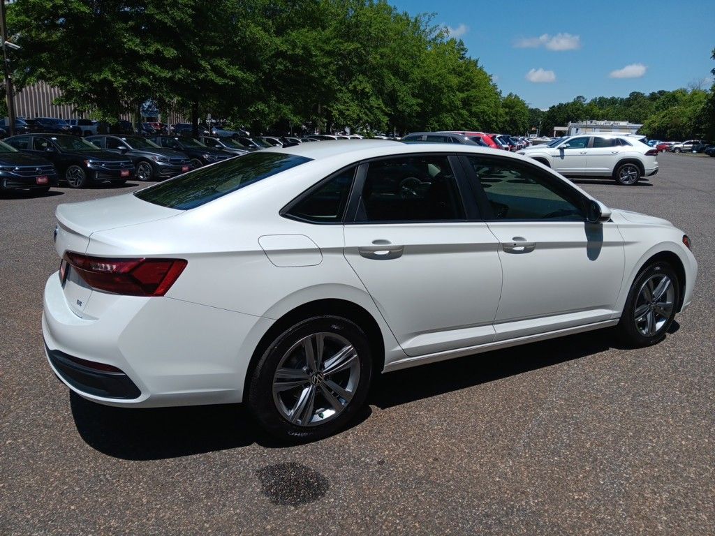 2024 Volkswagen Jetta 1.5T SE 5