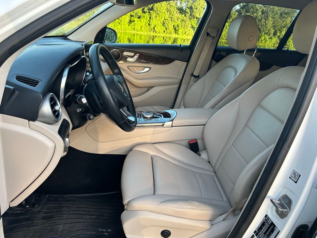 Thumbnail: 2018 Mercedes-Benz GLC - 14