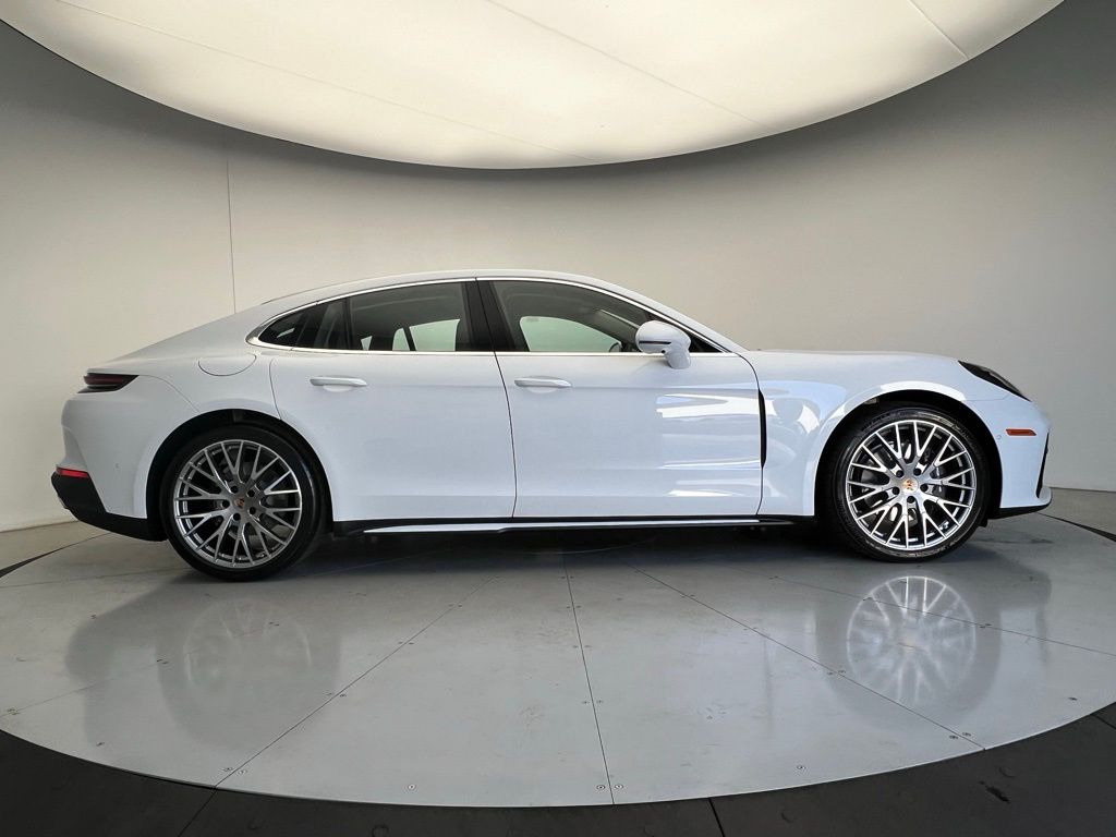 Thumbnail: 2026 Porsche Panamera - 23