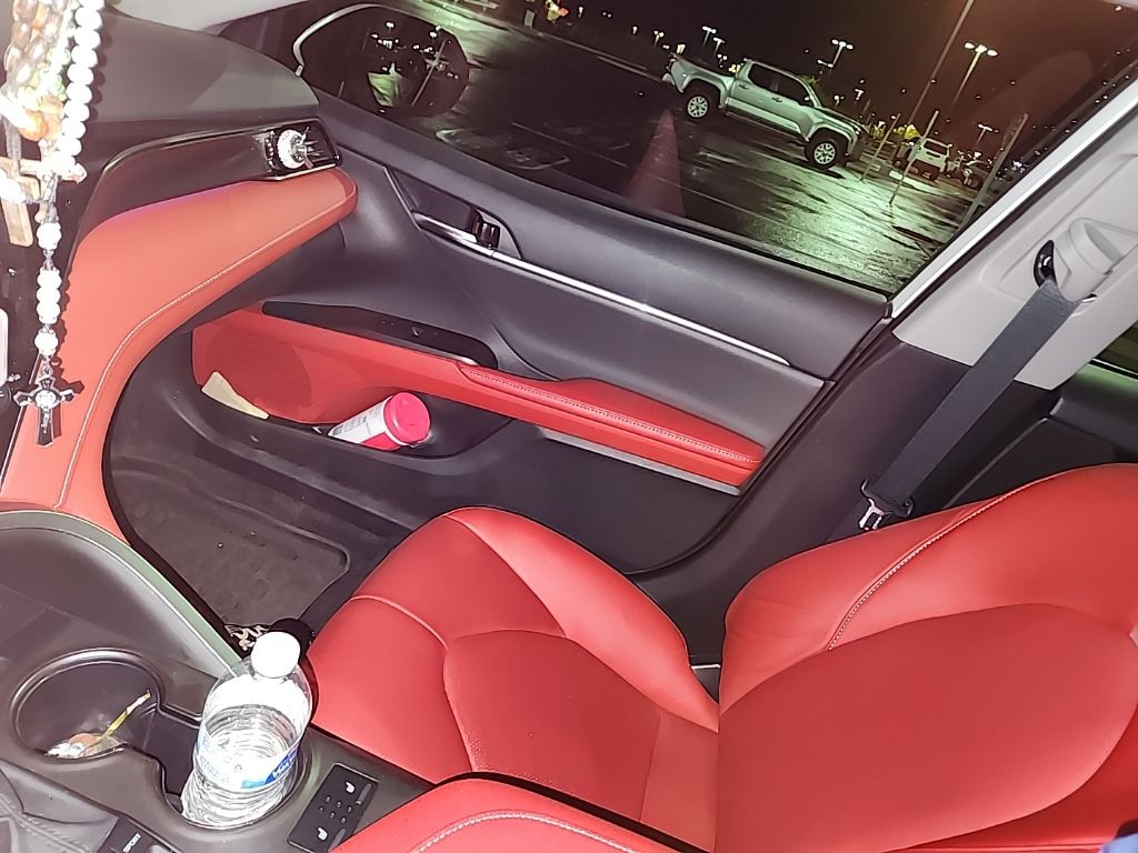 Thumbnail: 2023 Toyota Camry - 10