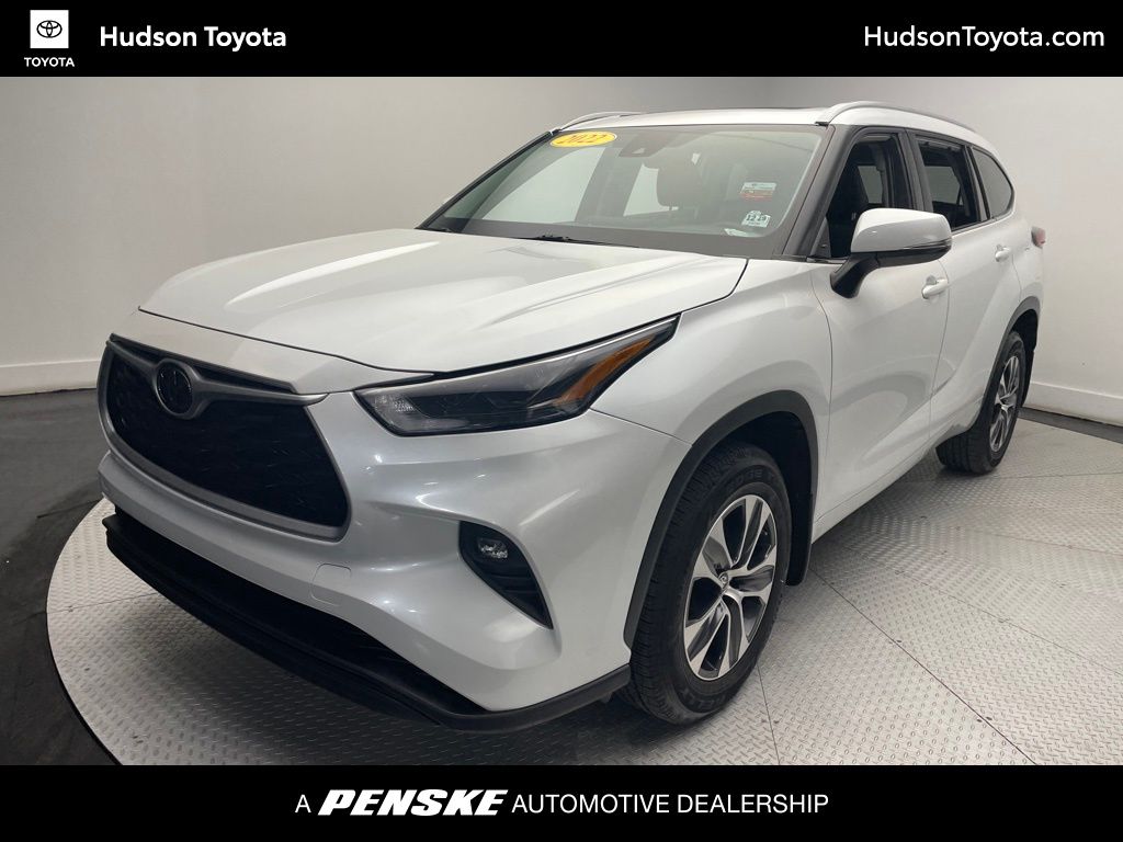 2022 Toyota Highlander XLE -
                Jersey City, NJ