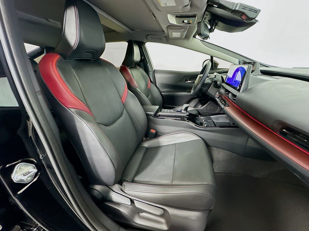 Thumbnail: 2024 Toyota Prius Prime - 26