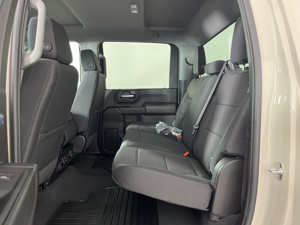 Thumbnail: 2026 Chevrolet Silverado 2500 - 24