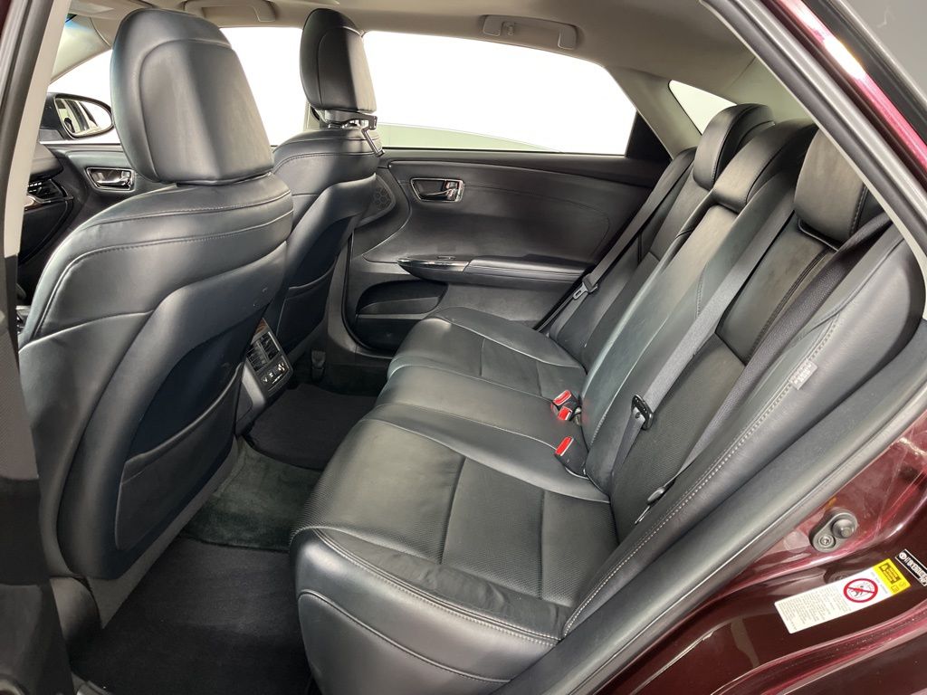 Thumbnail: 2013 Toyota Avalon - 22