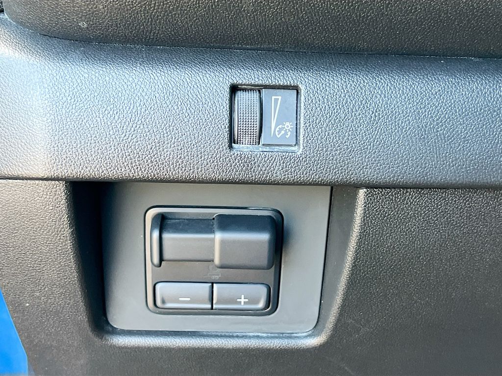 Used 2025 Blue Chevrolet Trail Boss image 10