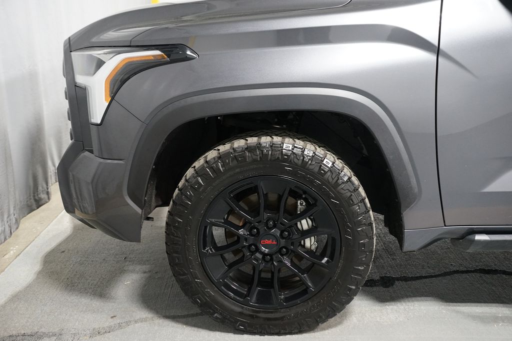 Thumbnail: 2022 Toyota Tundra - 5