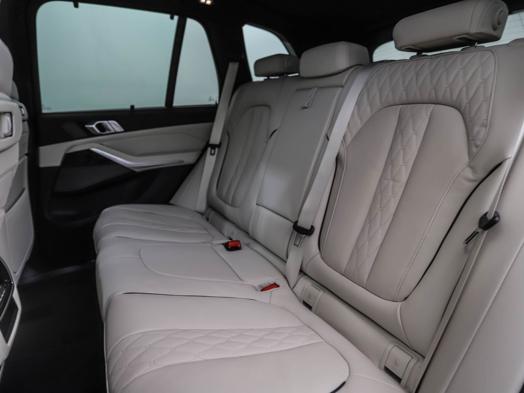 Thumbnail: 2026 BMW X5 - 22