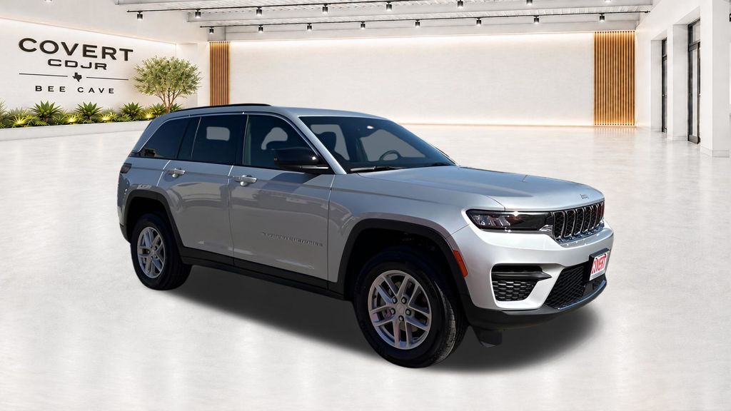Silver 2026 Jeep Grand Cherokee SUV / Crossover 4X2 8-Speed Automatic