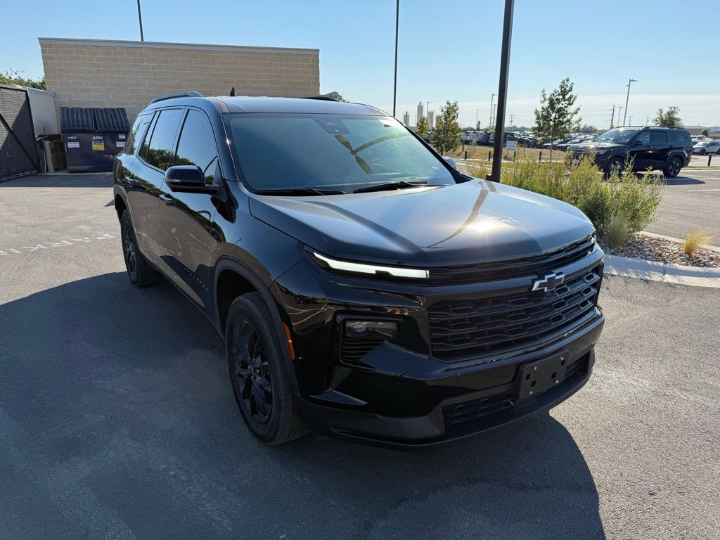 Thumbnail: 2024 Chevrolet Traverse - 3