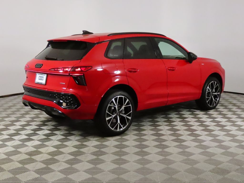 Thumbnail: 2026 Audi Q3 - 5