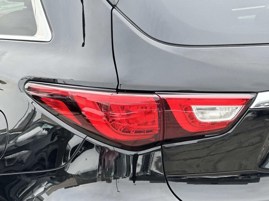 Thumbnail: 2016 INFINITI QX60 - 12