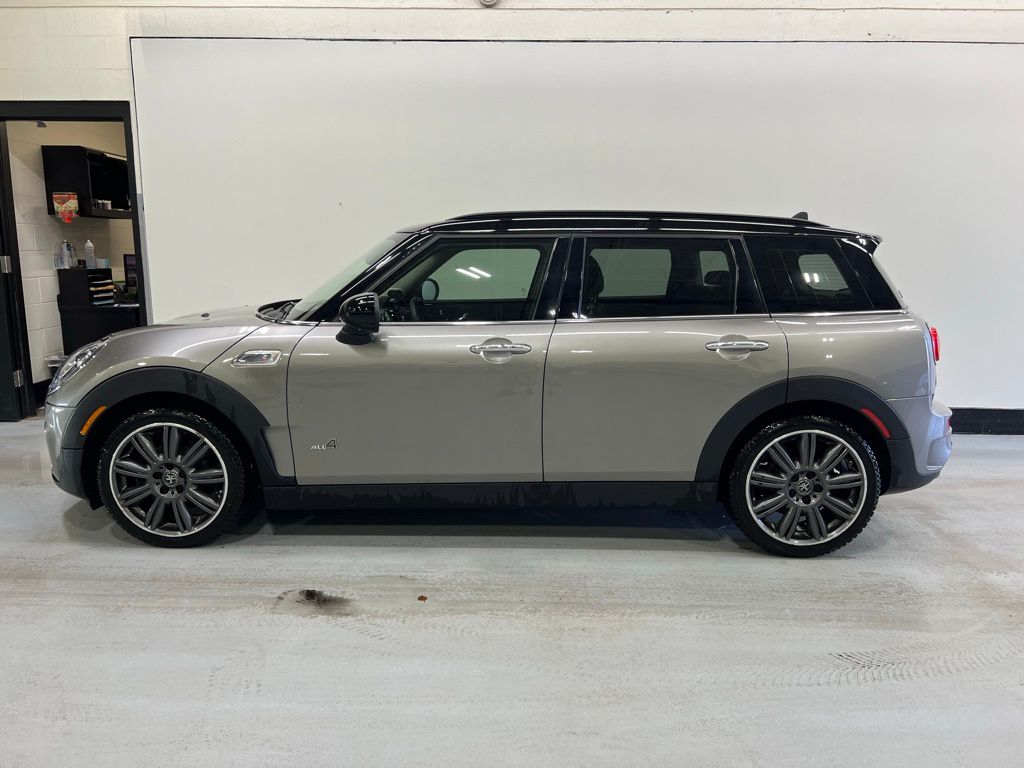 Used 2019 MINI Clubman S with VIN WMWLU5C52K2G04243 for sale in Austin, TX