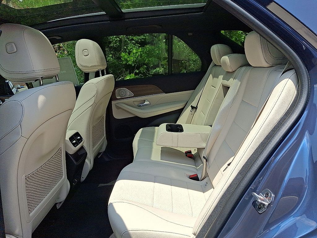 Thumbnail: 2025 Mercedes-Benz GLE - 7