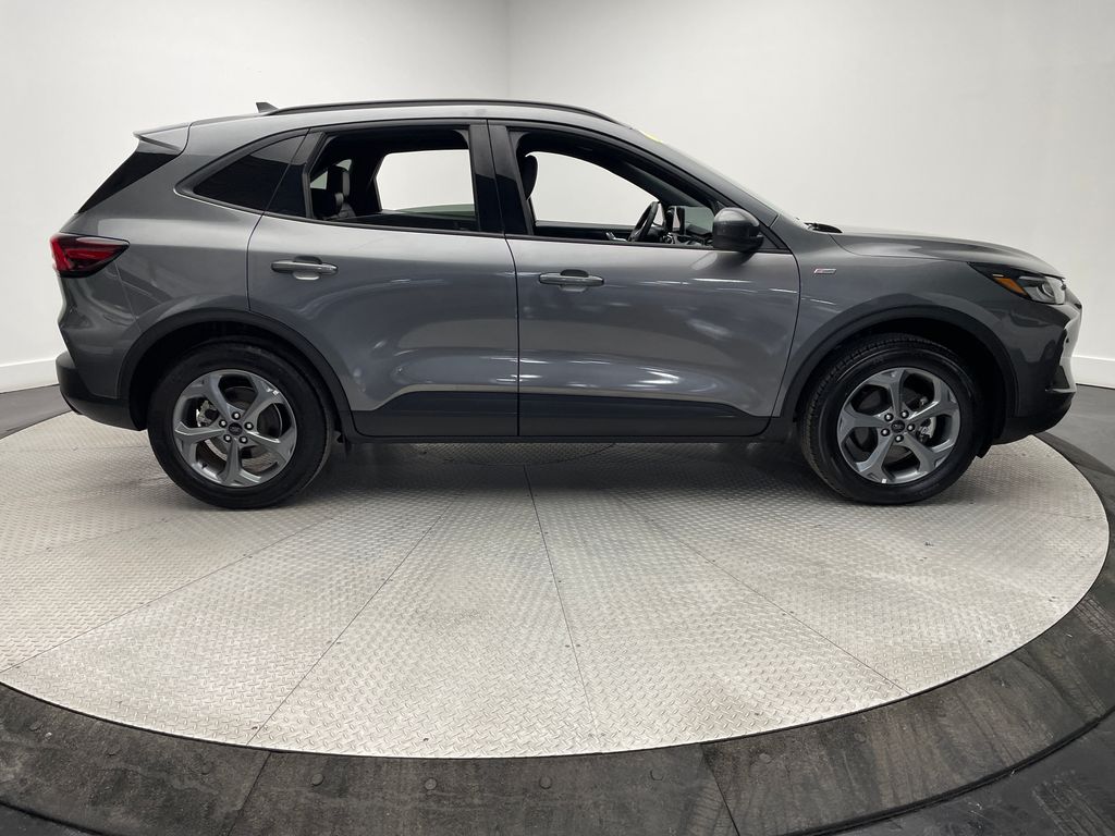 Thumbnail: 2025 Ford Escape - 4