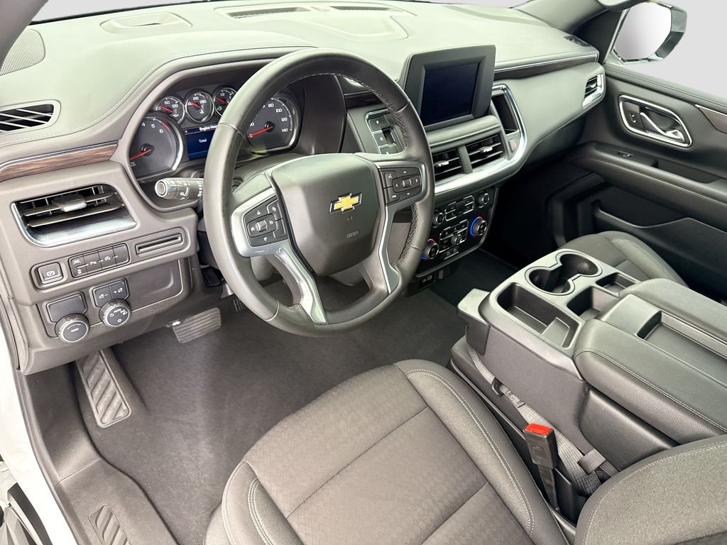 Thumbnail: 2024 Chevrolet Tahoe - 9