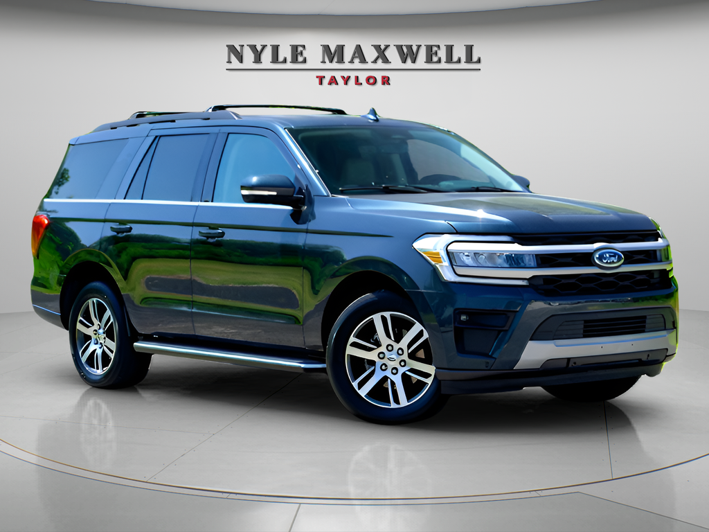 Blue Metallic 2022 Ford Expedition SUV / Crossover 4X2 Automatic