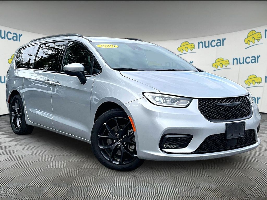 2023 Chrysler Pacifica Touring L AWD
