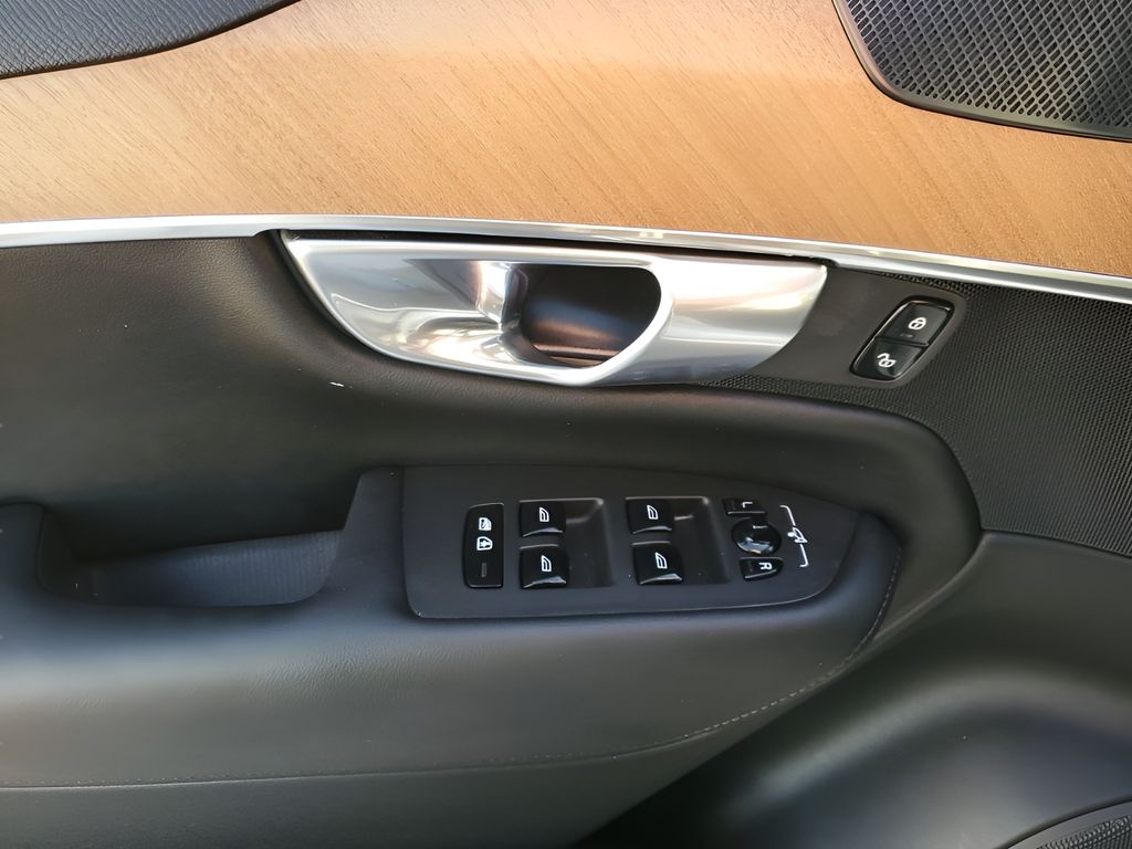 Used Car 2024 Volvo Xc90  B6 Plus Bright Theme 6-seater For Sale Under $40,000 In Austin, Texas