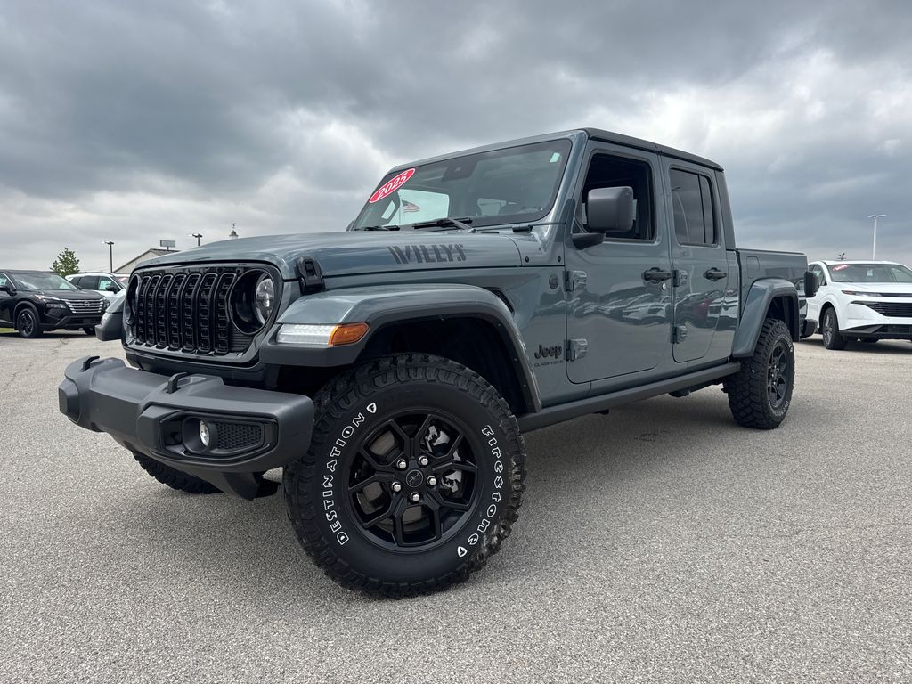 Anvil Clearcoat 2025 Jeep Gladiator Pickup Truck Four-Wheel Drive 8-Speed Automatic