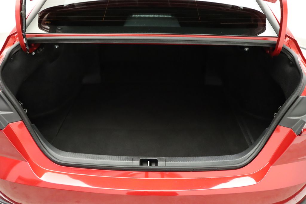 Thumbnail: 2025 Toyota Camry - 22