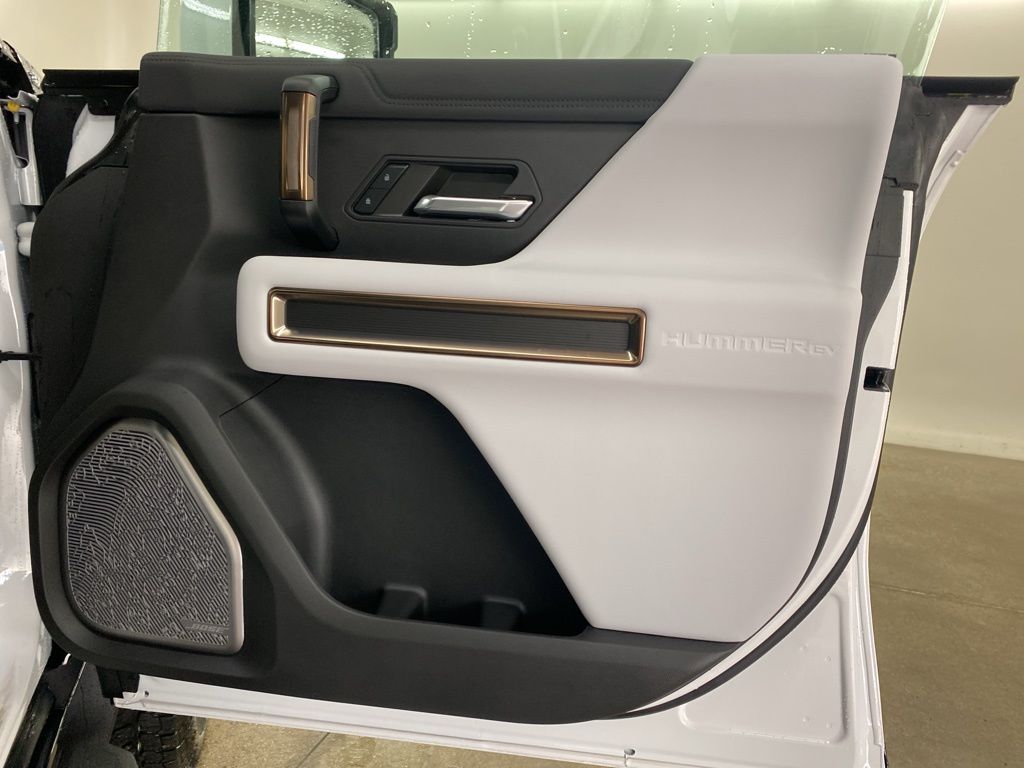 2025 GMC HUMMER EV SUV 3X photo