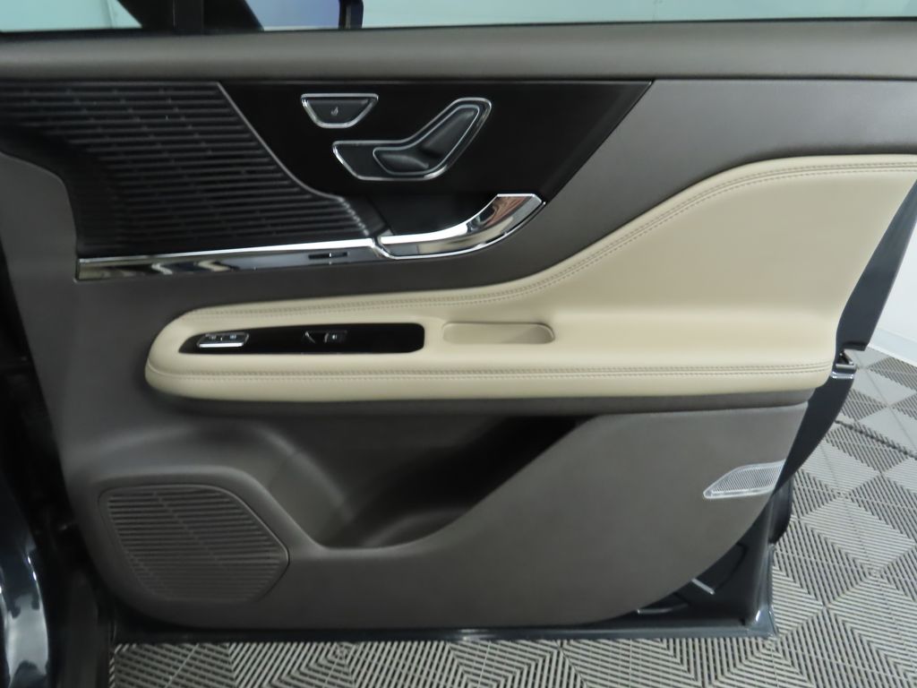 2022 Lincoln Corsair Reserve 26
