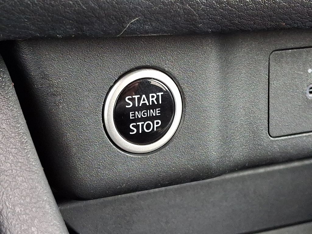 2023 Nissan Rogue — photo 22