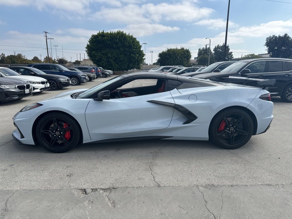 2022 Chevrolet Corvette Stingray 2