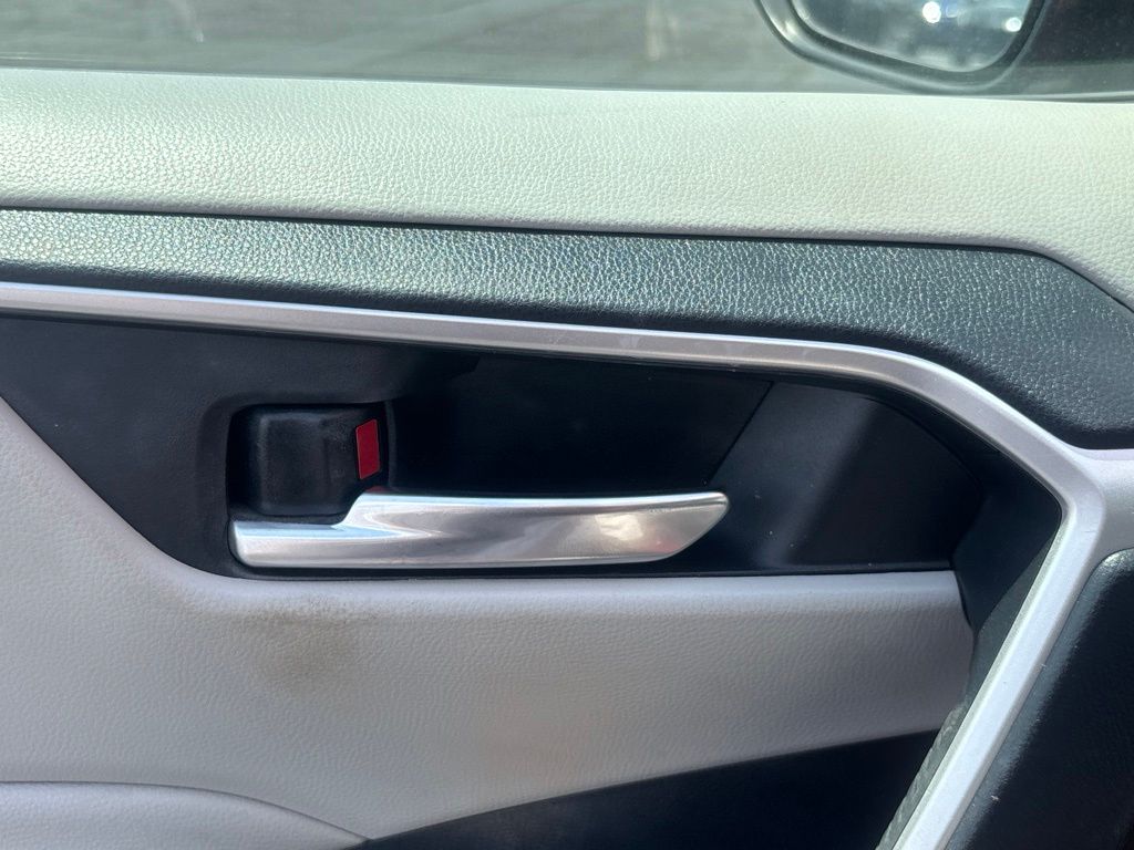 Used 2021 Toyota RAV4 SUV