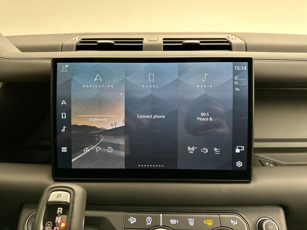 2025 Land Rover Defender 130 15