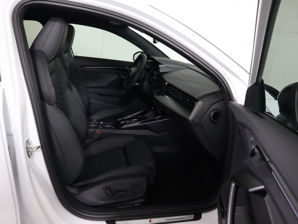 Thumbnail: 2026 Audi RS 3 - 22