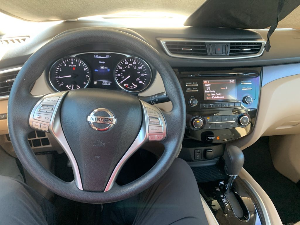 Thumbnail: 2016 Nissan Rogue - 8