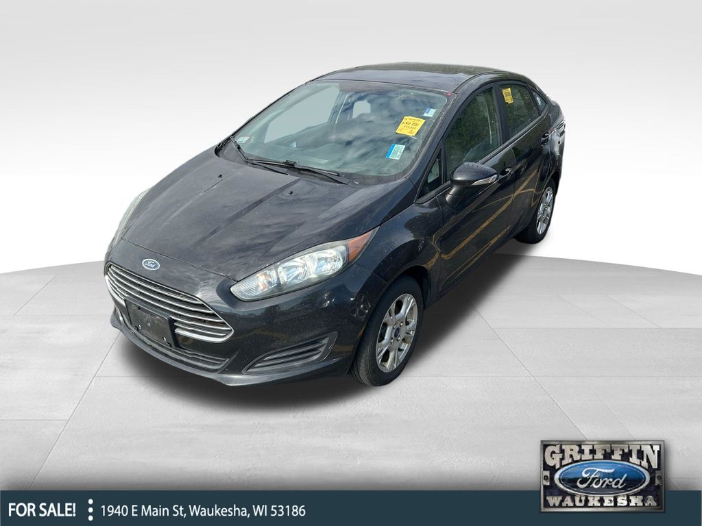 2015 Ford Fiesta SE Sedan's photo
