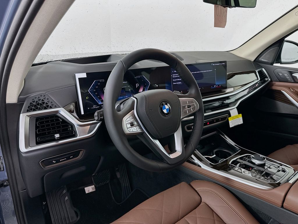 Thumbnail: 2026 BMW X7 - 9