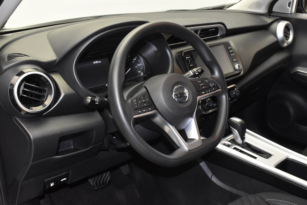 2021 Nissan Kicks SV 14